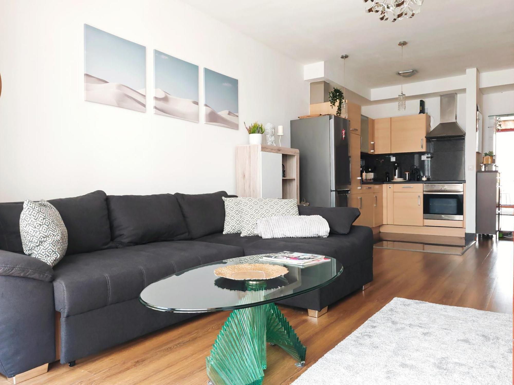 Leda By Nw Apartment